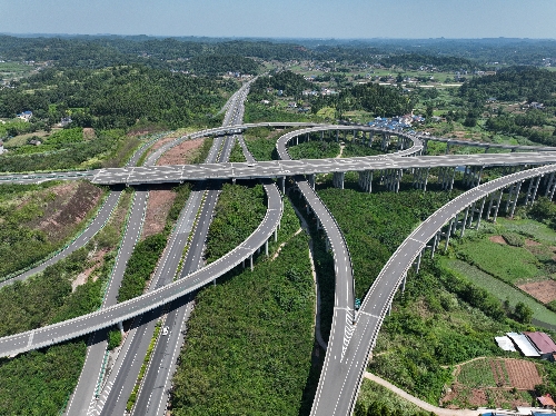 成资渝高速公路（川渝段）