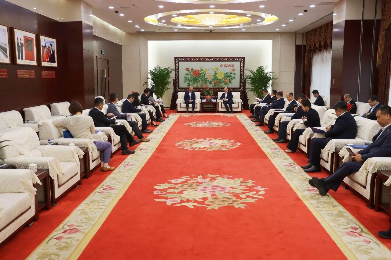 香港土木工程拓展署代表团到中国中铁考察交流