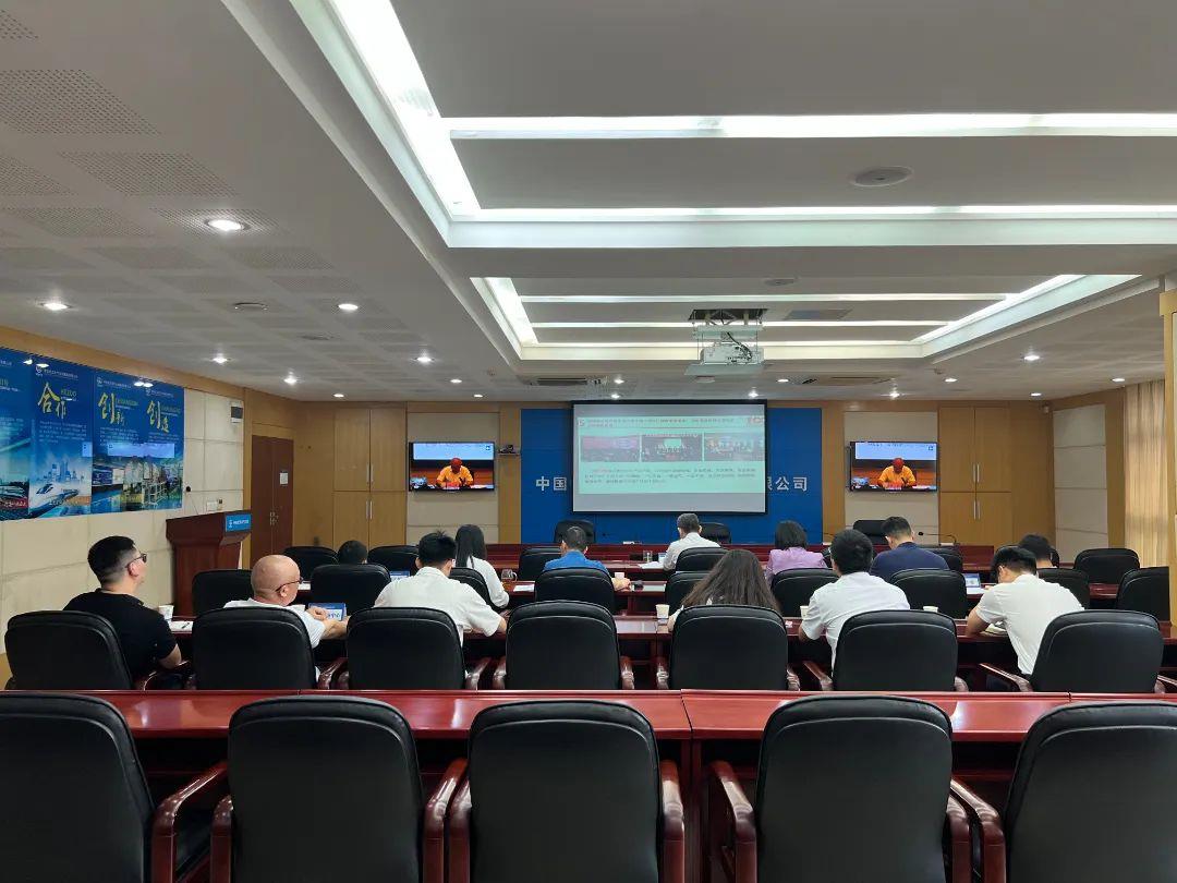 中铁武汉电气化局+参会照片1.jpg