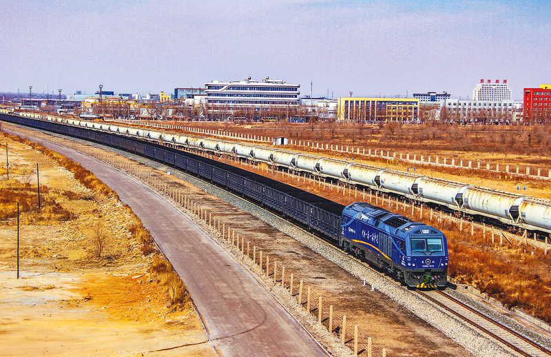 中铁一局新运公司赤峰铁路公司刷新单月运量最高纪录