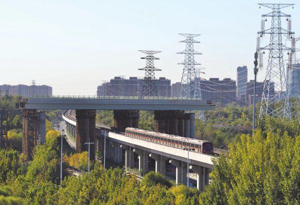 京雄高速公路成功跨地铁房山线和109国道 京雄高速公路成功跨地铁房山线和109国道