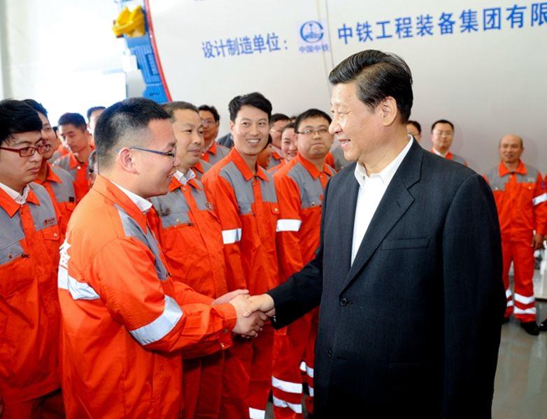2014年5月10日,习近平总书记考察中铁工业旗下中铁装备,作出“三个转变”重要指示 2014年5月10日,习近平总书记考察中铁工业旗下中铁装备,作出“三个转变”重要指示