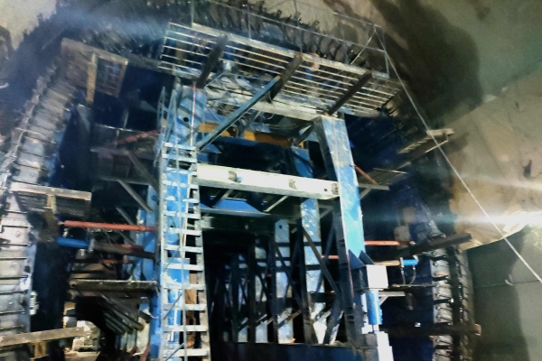 2号竖井第一模正洞衬砌_副本 2号竖井第一模正洞衬砌_副本